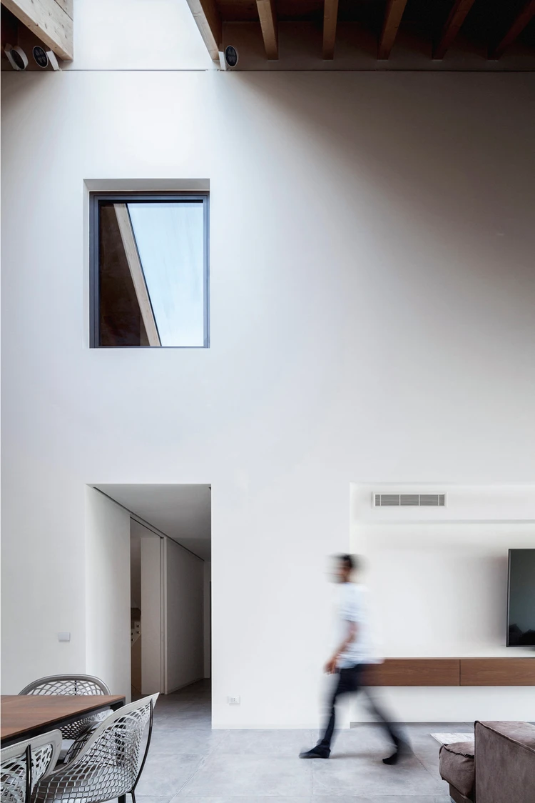 Detailed description of the picture